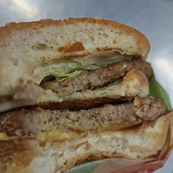 Migros Hamburgerinde Saç Bulduk, Müşteri Hizmetleri Yardımcı Olmadı