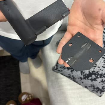 Düğün Öncesi Kırık Koltuk Ayağı Ve Sallanan Konsol İçin Hızlı Çözüm Talebi