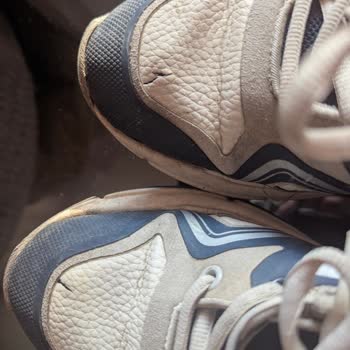 Boyner'den Aldığım Tommy Hilfiger Ayakkabısında Erken Yırtılma Ve Deformasyon