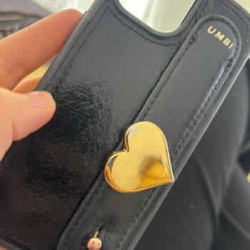 İPhone 15 Kılıf Charm’larında Hızlı Renk Değişimi Ve Müşteri Hizmetlerinin Söz Tutmaması