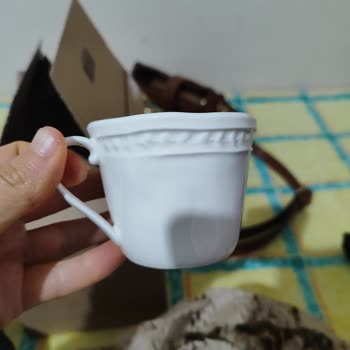 Yanlış Bardak Gönderimi Ve Yetkilinin Kibirli İade Reddi