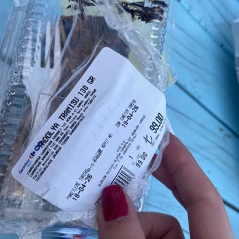 Bozulmuş Tiramisu Ve Sağlık Endişesi