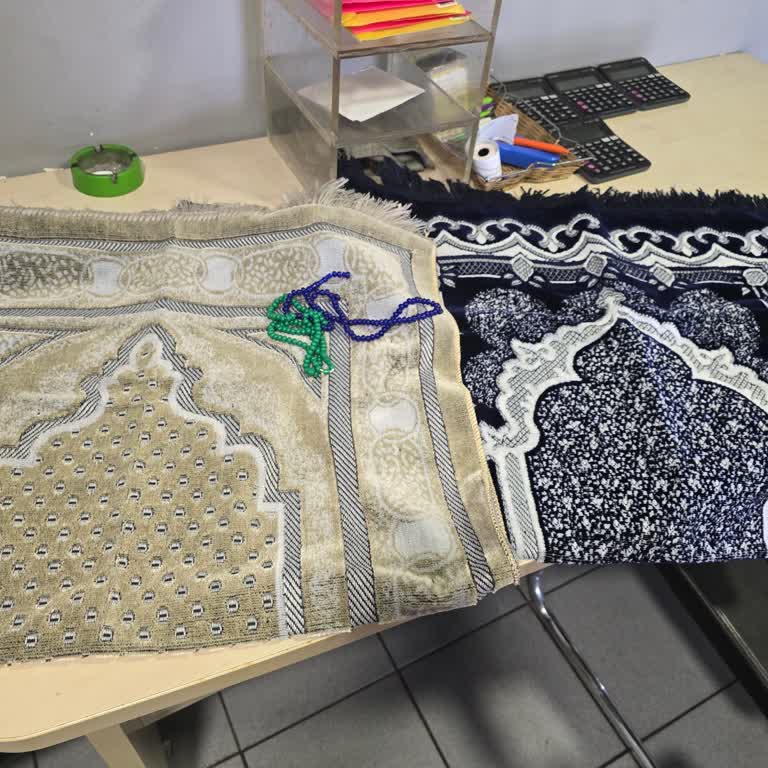 Kalpli Gelin Damat Seccadesi Yerine Düşük Değerli Yanlış Seccade Gönderildi