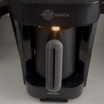 Garanti Kapsamındaki Kahve Makinesinde Sürekli Su Gibi Kahve Ve Süt Yanması, Ücret İadesi Talebi