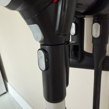 Bosch BCS711XXL Şarjlı Süpürgede Boru Bağlantısı Kırıldı: Ücretsiz Parça Değişimi Talebi