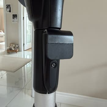 Bosch BCS711XXL Şarjlı Süpürgede Boru Bağlantısı Kırıldı: Ücretsiz Parça Değişimi Talebi