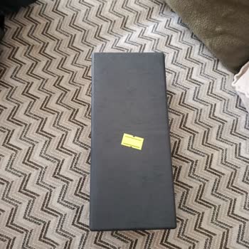 İlan Edilen Çoklu Güneş Gözlüğü Yerine Tek Plastik Gözlük Gönderildi