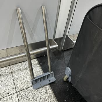 Kırılan Bagajım İçin Ücret İadesi Ve Açıklama Talebi