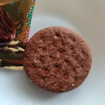 Ülker Halley Ürününün Son Kullanma Tarihi Geçmemiş Olmasına Rağmen Bozulmuş Ve Sağlık Riski