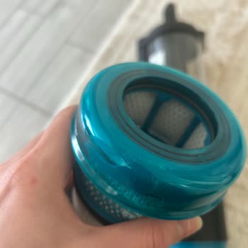 Servis Sonrası Dyson V16 Animal Submarine Filtre Deforme Ve Çizik