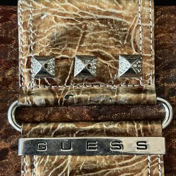 Defolu Guess Çantası, Satıcı İadeyi Reddetti Ve Müşteri Desteği Sağlamıyor