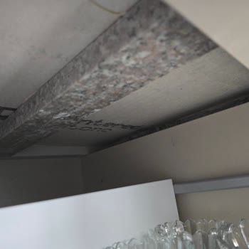 Altına Profil Eklenmeyen Porselen Tezgahımda Kırılma Riski Ve Kalitesiz İşçilik