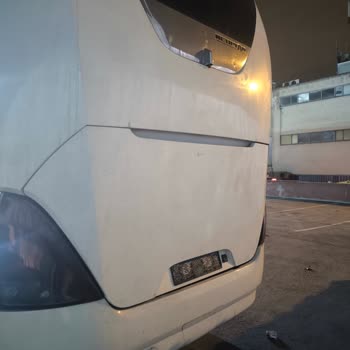 Yan Yana Koltuklar Ayrıldı, Otobüs Arızalandı Ve Yardım Yok