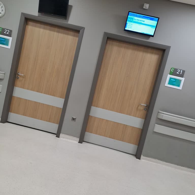 Anestezi Bölümünde Tek Doktor Nedeniyle Üç Saat Bekleme