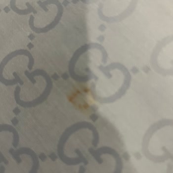 Yanık Ve Defolu Şal Gönderildi, Satıcı Yanıt Vermeyip Mağdur Ediyor