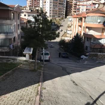 Mamak’ta Dik Rampa Yaya Güvenliğini Tehlikeye Atıyor