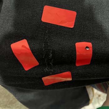 Mavi Jean’te Kısa Sürede Renk Değişimi Ve Yırtılma Sorunu