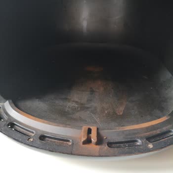 İç Haznedeki Paslanma Ve Kaplama Soyulması İçin Yedek Parça Ve Temizlik Desteği Talebi