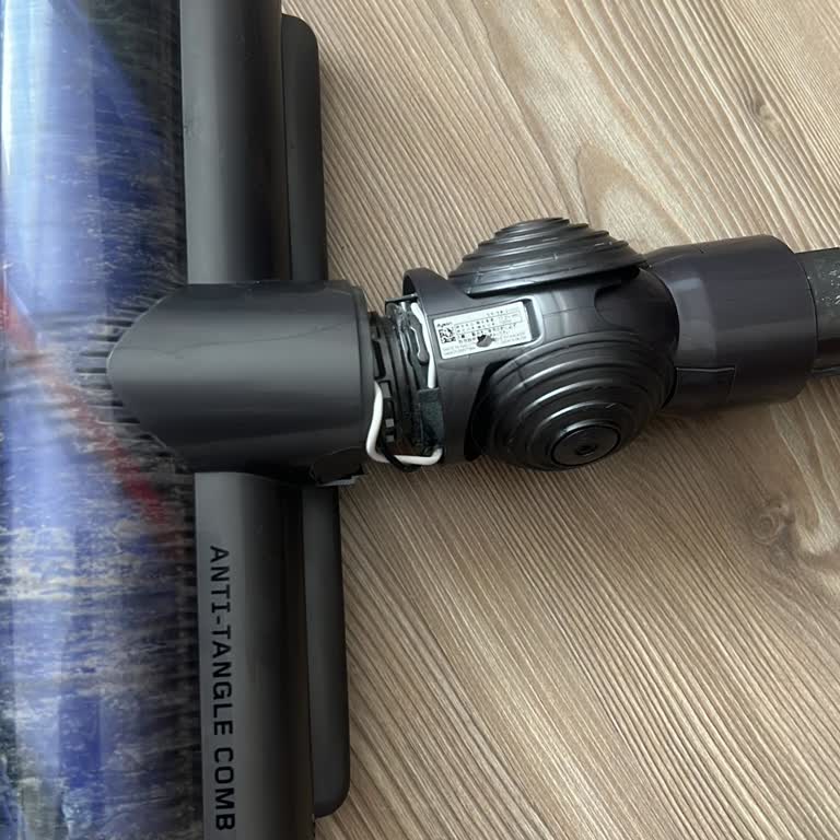 Garantili Dyson Süpürgede Parça Kırılması Ücretli Olarak Çözüldü