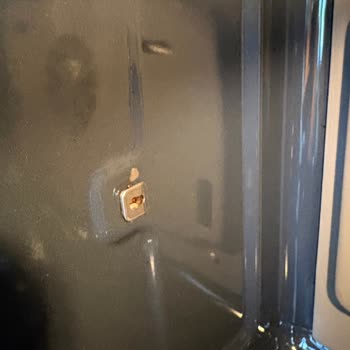 Tekrarlayan Buzdolabı Arızası Anneannemin Sağlığını Tehlikeye Atıyor Ve Siemens Çözüm Sunmuyor