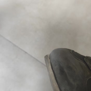 Reebok Ayakkabım 6 Ayda Açıldı Üretim Hatası Olmadı Dedi Değişim Reddedildi