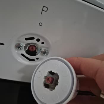 Garanti Altındaki Beko Fırın Düğmesinin Kırılması Ve Yetkili Servise Ulaşılamaması