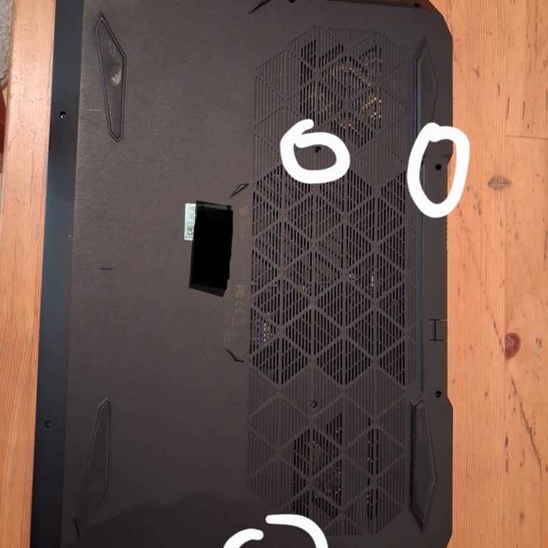 Monster Dizüstü Vidalarının Sürekli Düşmesi Ve Garanti Kapsamında Çözüm Talebi