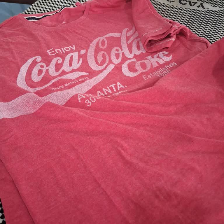 Sipariş Edilen Pantolon Yerine T-Shirt Gönderildi Ve Satıcı Cevap Vermedi