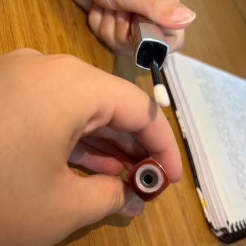 Gratis Mağazasında Boş Ruj Ürünü Alışı Ve Değişim İsteği