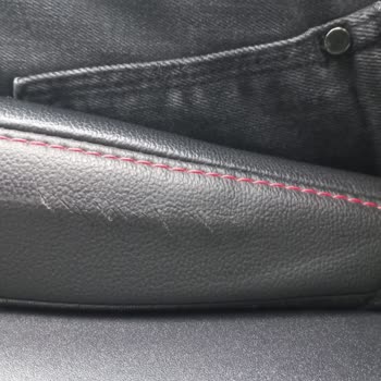 Üretim Hatası Olarak Görülen Deri Koltuk Çizgileri İçin Garanti Kapsamlı Değişim Talebi