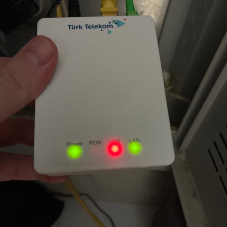 İki Gün Süren İnternet Kesintisi Ve Bilgilendirme Eksikliği