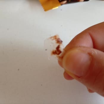 BİM Çikolatadan Çıkan Yabancı Madde