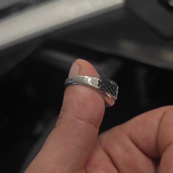 Zen Diamond Ring Tarnished Quickly and Refund Request Denied