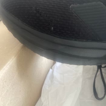 Adidas Galaxy 7M Ayakkabısında Logo Kopması Ve Yırtılmalar Nedeniyle İade Talebi