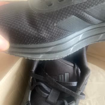 Adidas Galaxy 7M Ayakkabısında Logo Kopması Ve Yırtılmalar Nedeniyle İade Talebi