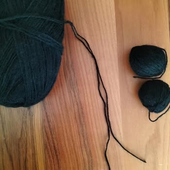 Üçlü Angora İp Setinde Tek Yumak Çift Katlı Ve Kırılgan Üretim Hatası