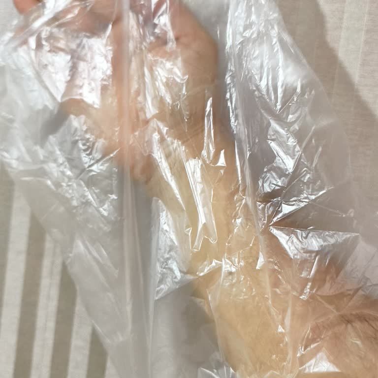 Defolu Buzdolabı Poşetleri Altı Açılıyor, Kıyma Dökülüyor