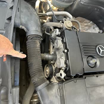 Mercedes Servisinde Beş Ay Süren Kasko Tamiri Sonrası Özensiz Kontrol Ve Eksik İşçilik