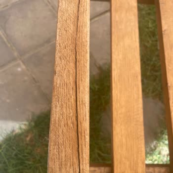 Woga Garden Store Ahşap Oturma Grubu Çatlakları İçin Ücretsiz Değişim Talebi