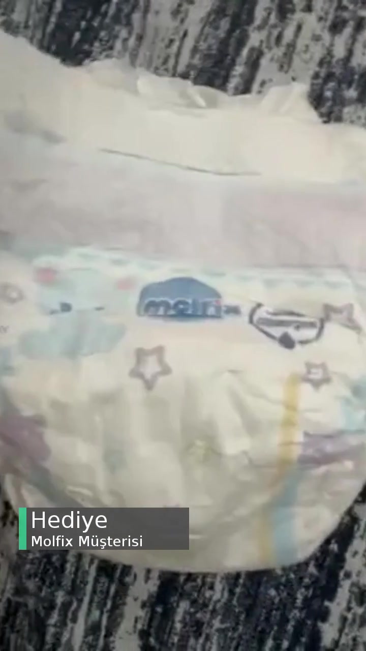 Molfix Bebek Bezi Arka Kısmında Silikon Var! videonun kapak resmi