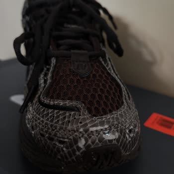 Ayakkabının Hızlı Beyazlaşması Ve Kullanıcı Hatası İddiası Kabul Edilemiyor, Değişim İstiyorum