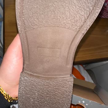 Yanlış Beden Ve Çatlamış Ayakkabı, İade Talebi