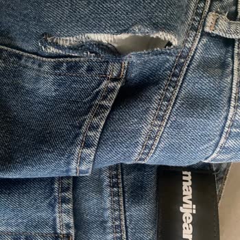 Mavi Jeans Kısa Sürede Dikiş Atması Ve Yırtılması