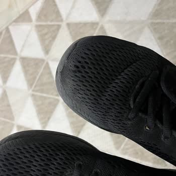 Skechers Ayakkabısının Üretim Hatası İçin Ücretsiz Değişim Ve İade Talebi