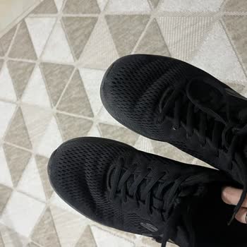 Skechers Ayakkabısının Üretim Hatası İçin Ücretsiz Değişim Ve İade Talebi