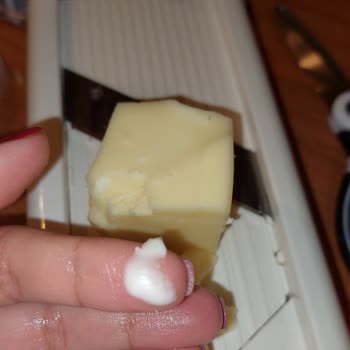 File Market Mimaroba Şubesinde Kaşar Peynirinde Yabancı Cisim