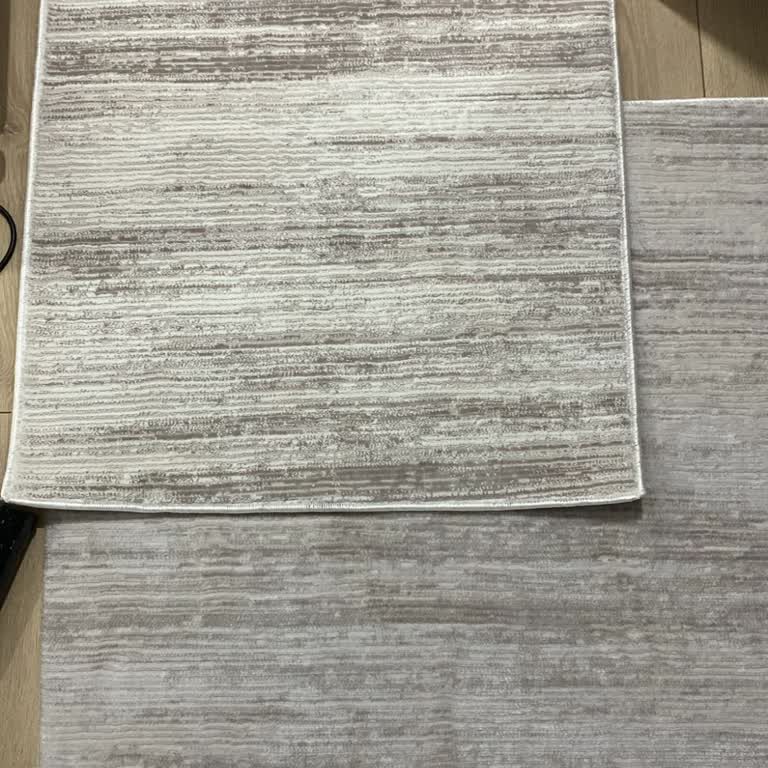 Renk Yanlışlığı Ve Cevapsız İletişim Nedeniyle Halı Değişimi Talebi