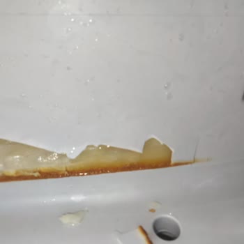 Beko Buzdolabı Gövde Çatlağı Ve Yüksek Değişim Ücreti