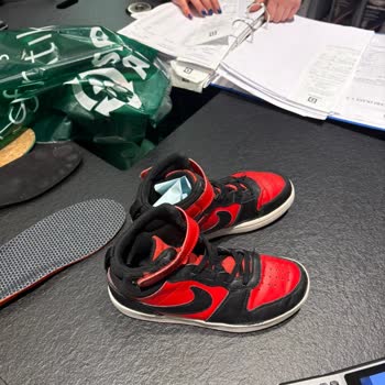 Deichmann Mağazasında Satın Alınan Nike Çocuk Ayakkabısının Dayanıksız Olması Ve Garanti Reddi