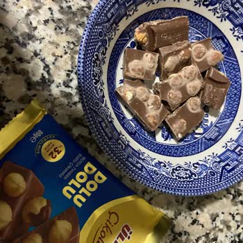 Son Kullanma Tarihi Geçmemiş Ülker Fındıklı Çikolatanın Renk Değişikliği